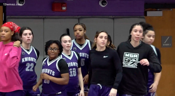 mga women's bball player practicing